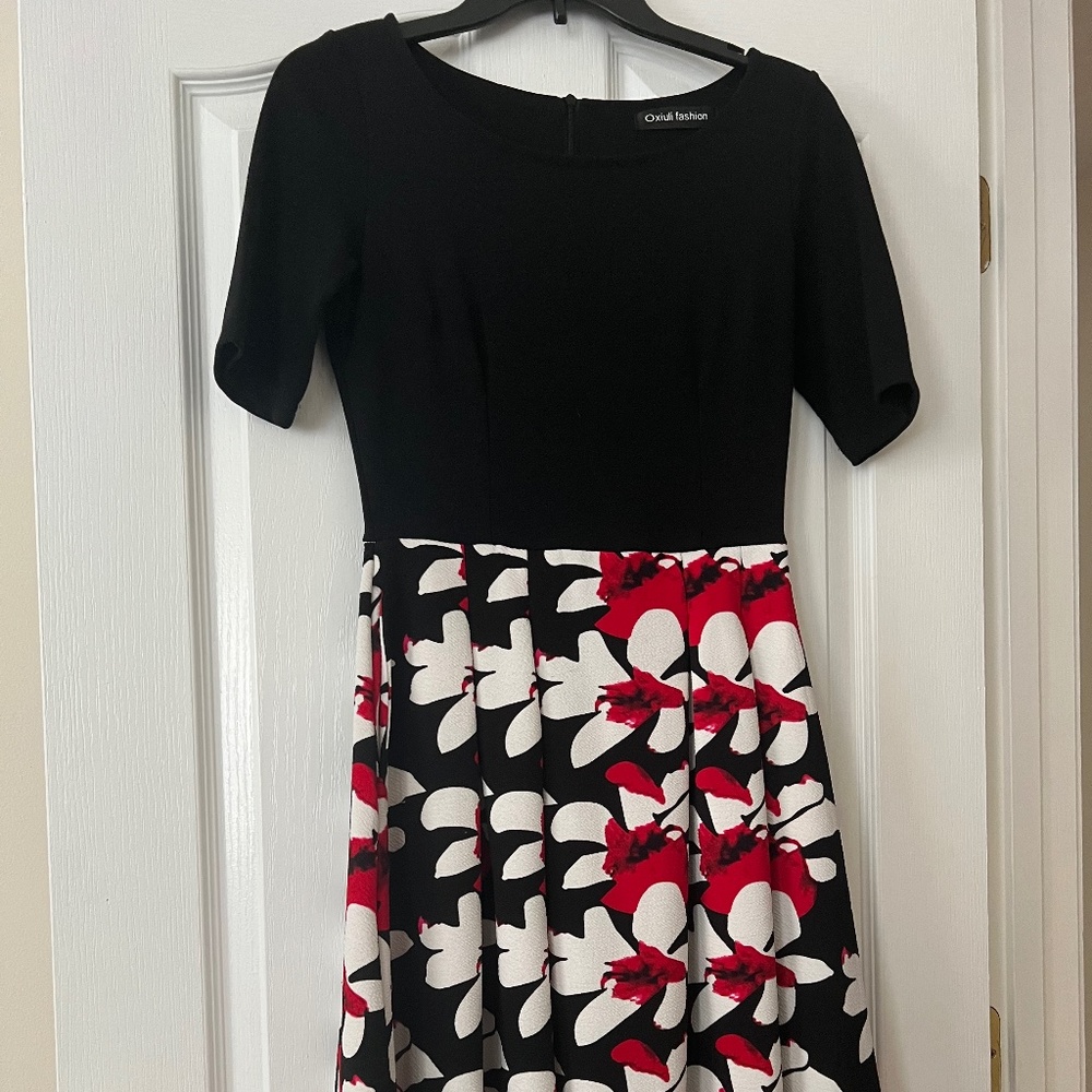 Patterned MIDI Dress (with pockets!!)